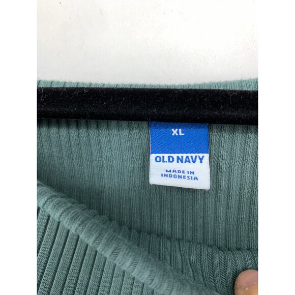 Old Navy Tank Top Set of Two Womens Sz XL Golden Yellow + Green Gray - Picture 2 of 4